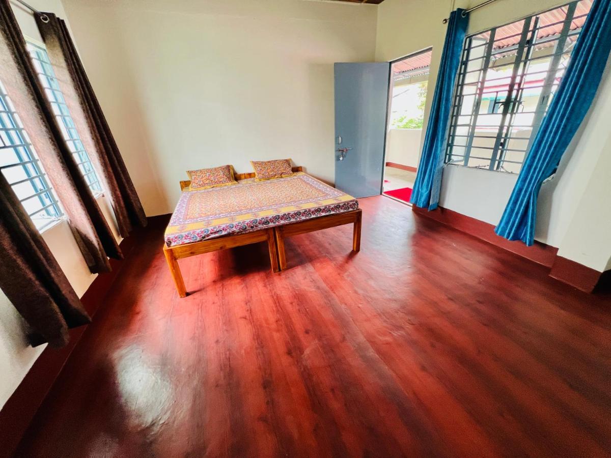 Levi Home Guest House & Retreat Centre 西里古里 外观 照片