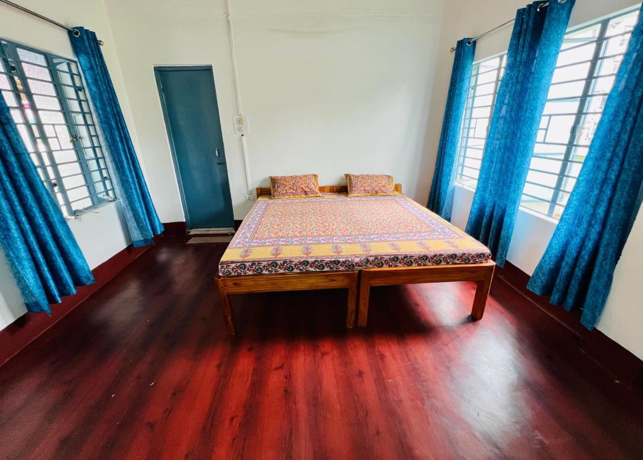 Levi Home Guest House & Retreat Centre 西里古里 外观 照片